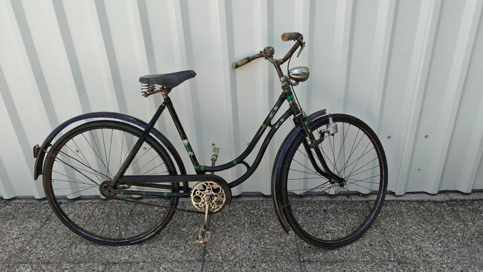 Historisches Damen Waffenrad Ideal